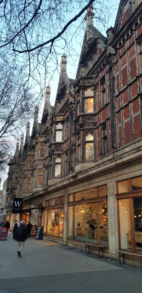 Negozi di libri a Londra: Waterstone's
